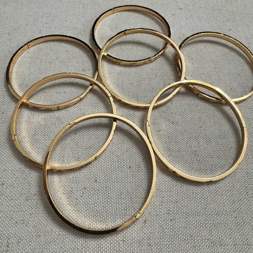 Classic Gold Stackable Bangle Bracelet Set - Picture 8 of 10